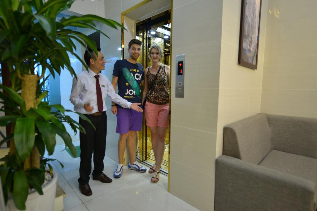 Blue Hanoi Inn Hotel Room photo