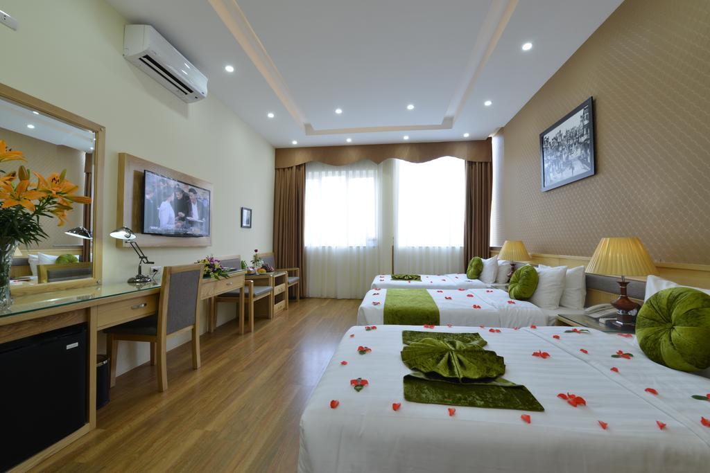 Blue Hanoi Inn Hotel Room photo