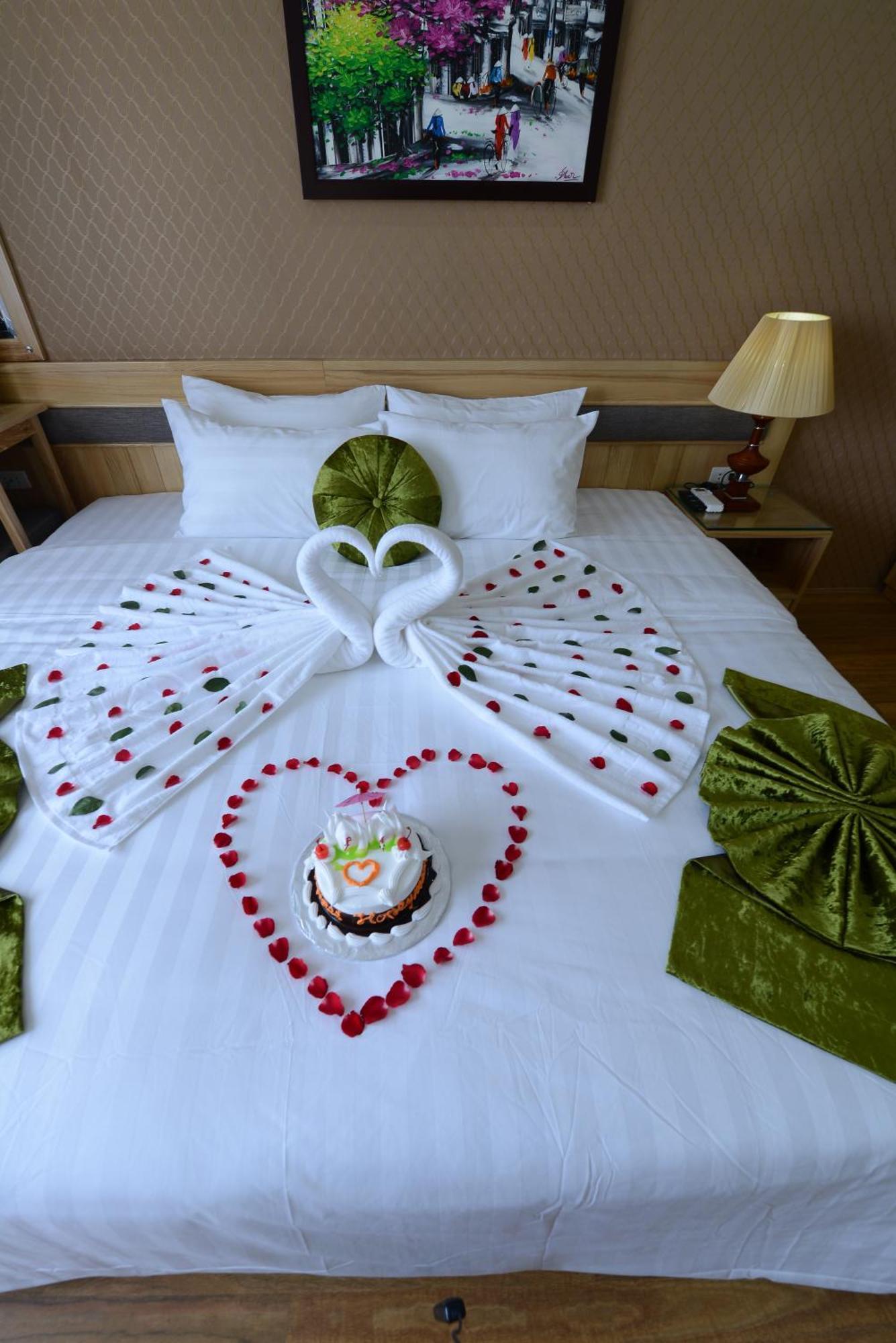 Blue Hanoi Inn Hotel Room photo